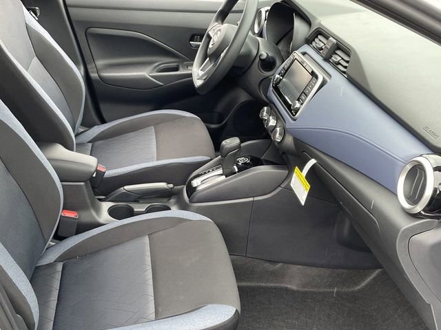 Used 2025 Nissan Versa SV w/ Trunk Package image 18