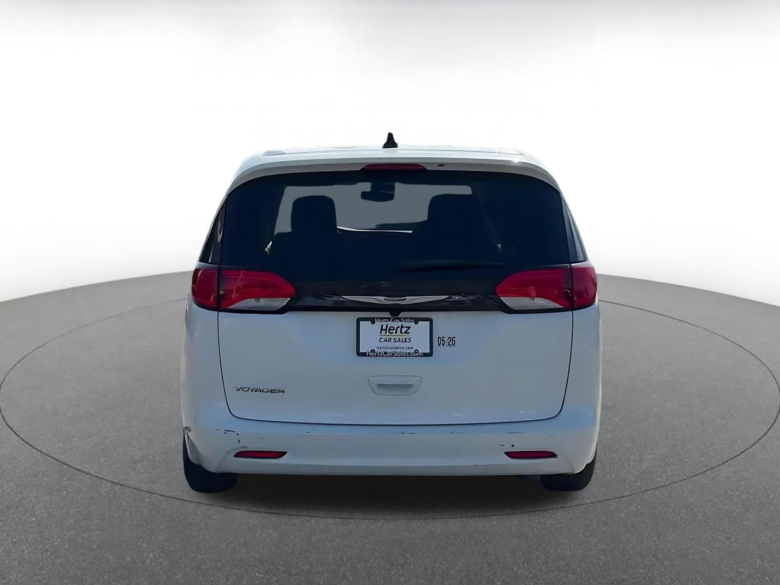 Used 2023 Chrysler Voyager LX FWD image 12