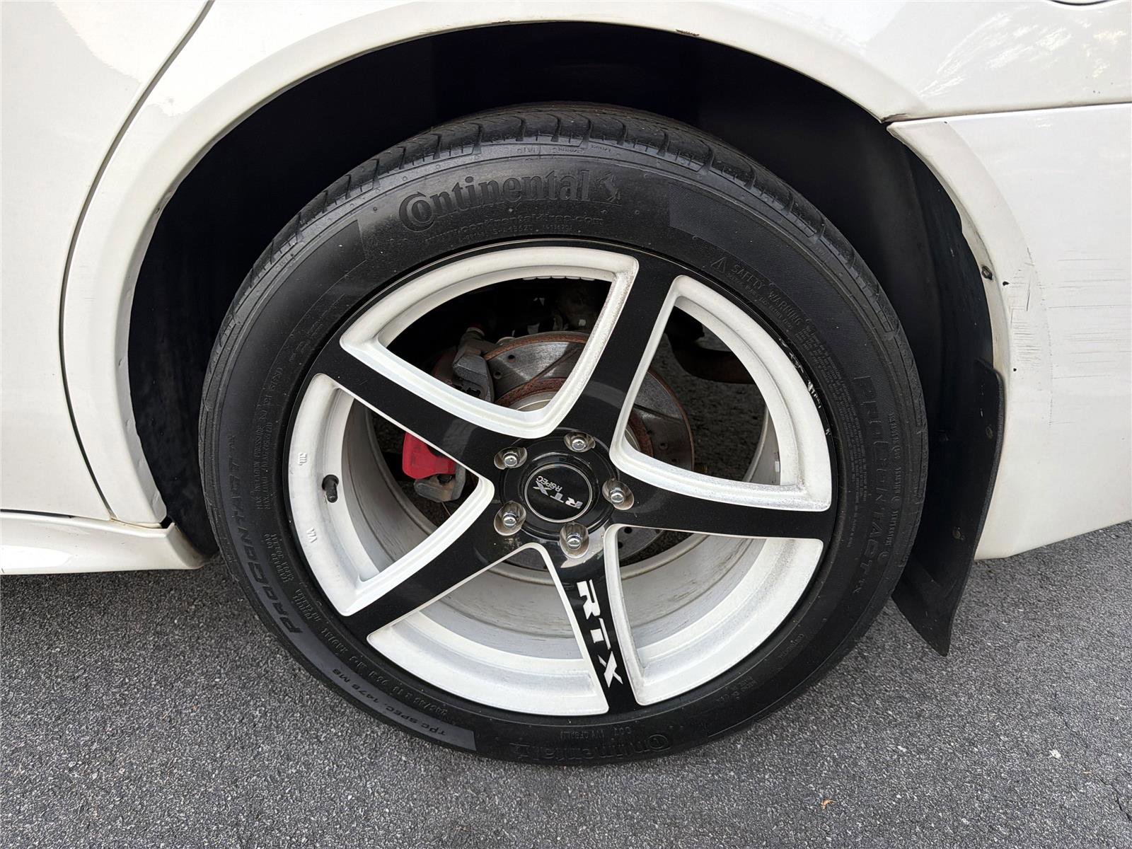 Used 2005 Pontiac Grand Prix GTP w/ Sport Package image 11