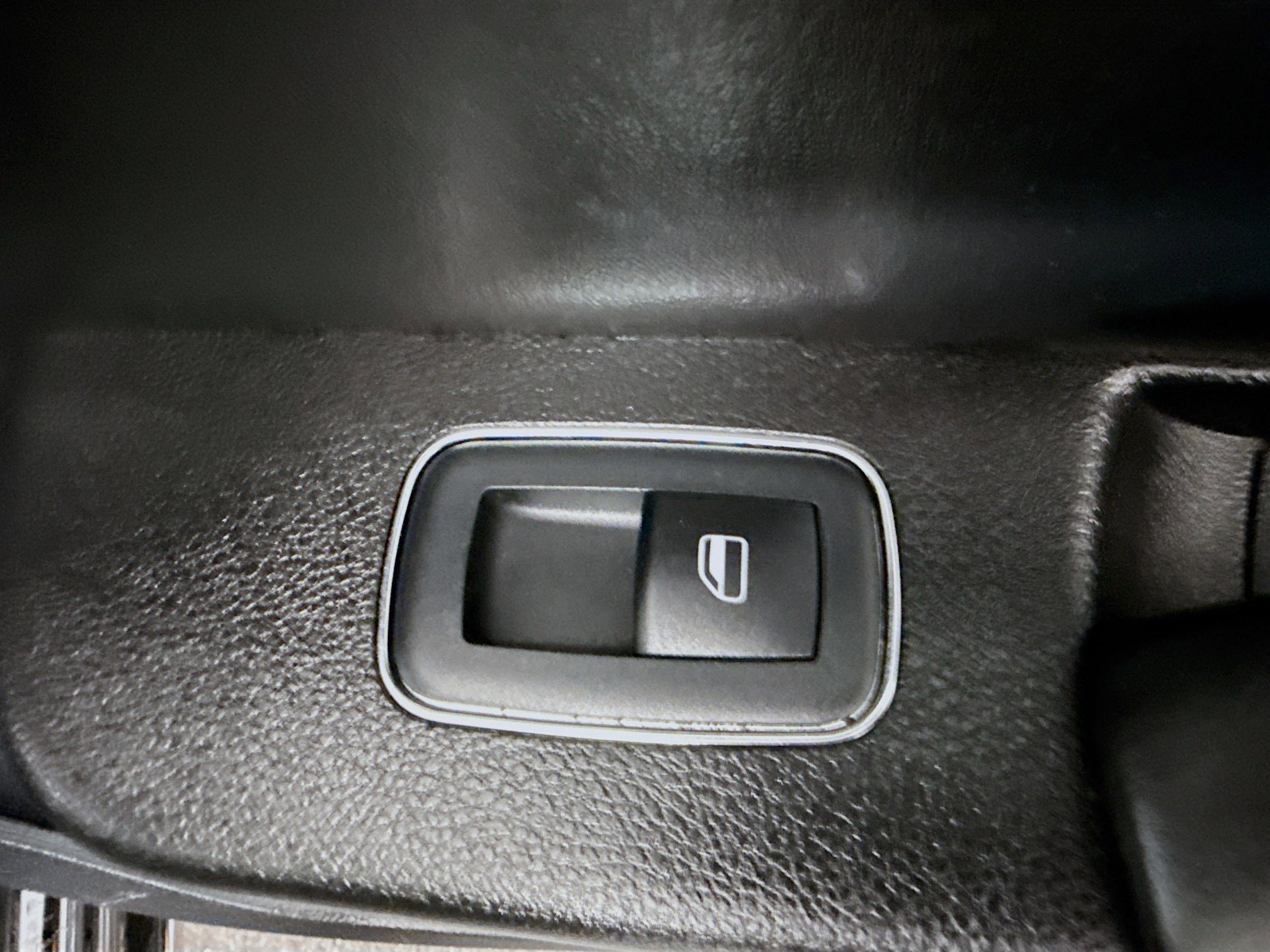 Used 2019 Chrysler 300 Limited image 31