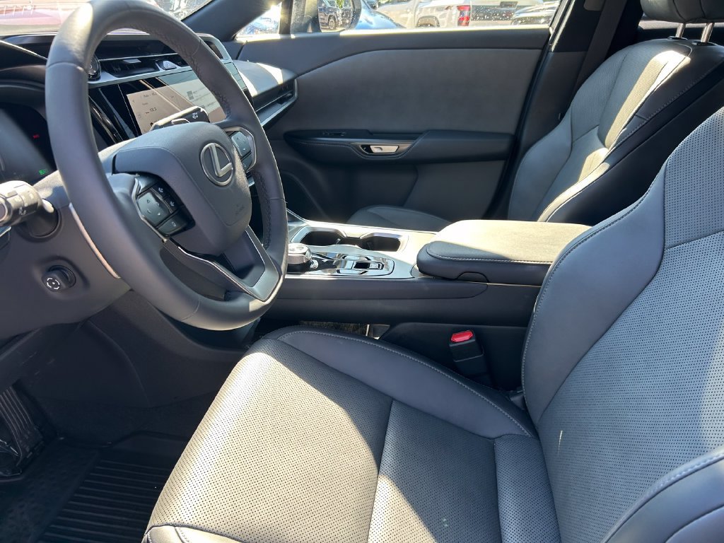 Used 2024 Lexus RZ 450e Premium w/ Technology Package AWD/4WD image 11