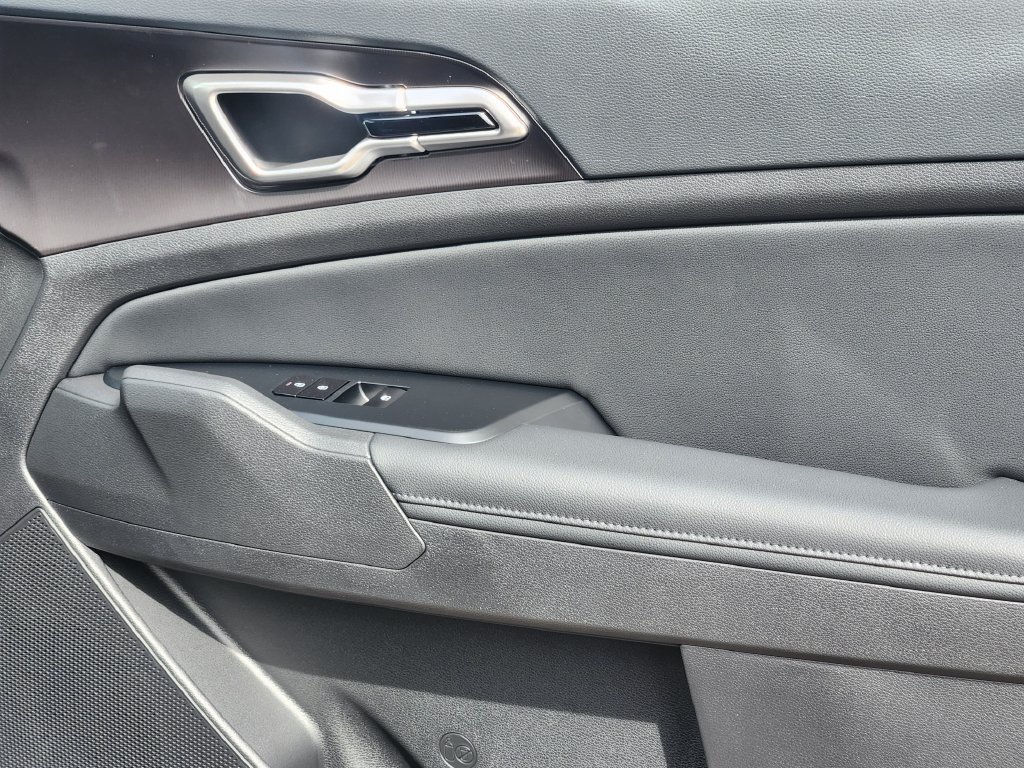 New 2026 Kia Sportage EX AWD/4WD image 15