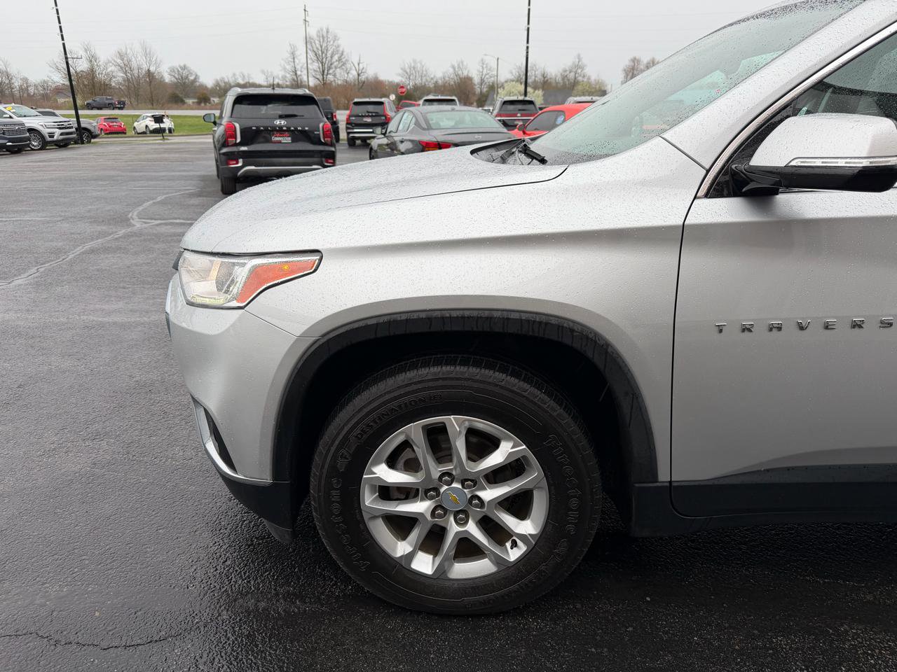 Used 2020 Chevrolet Traverse LT image 12
