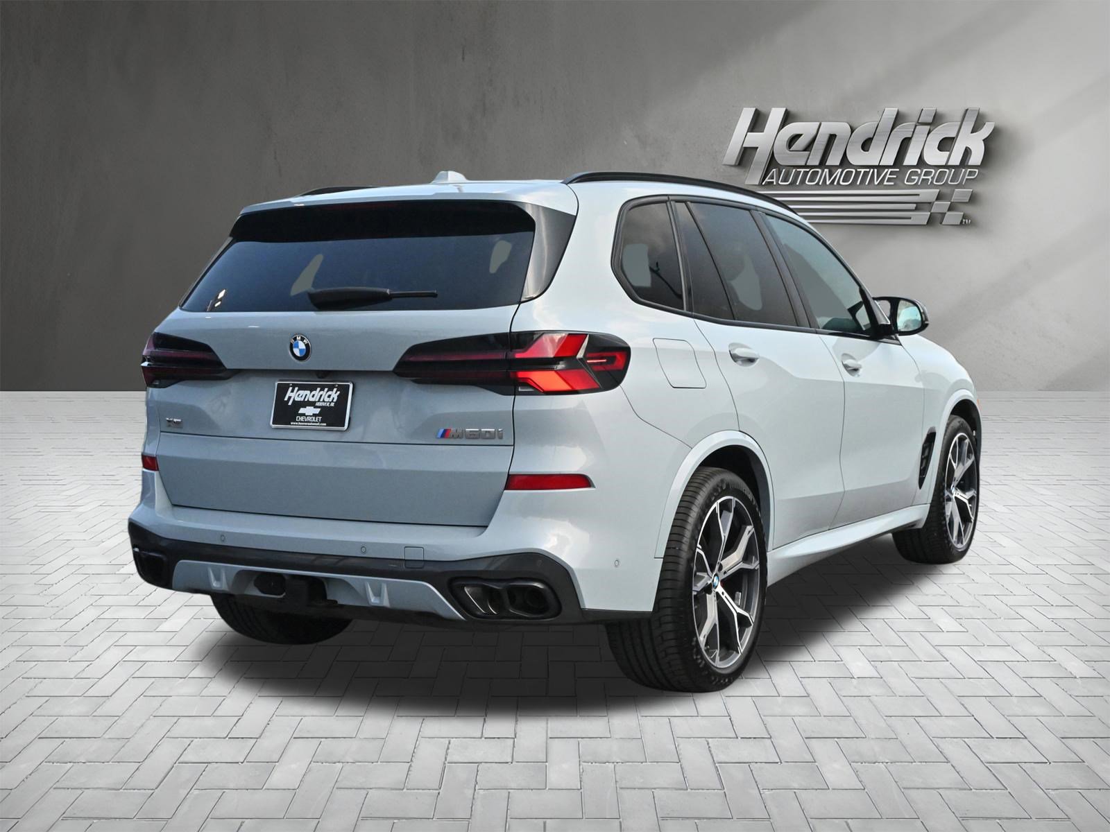 Used 2025 BMW X5 M60i AWD/4WD image 10