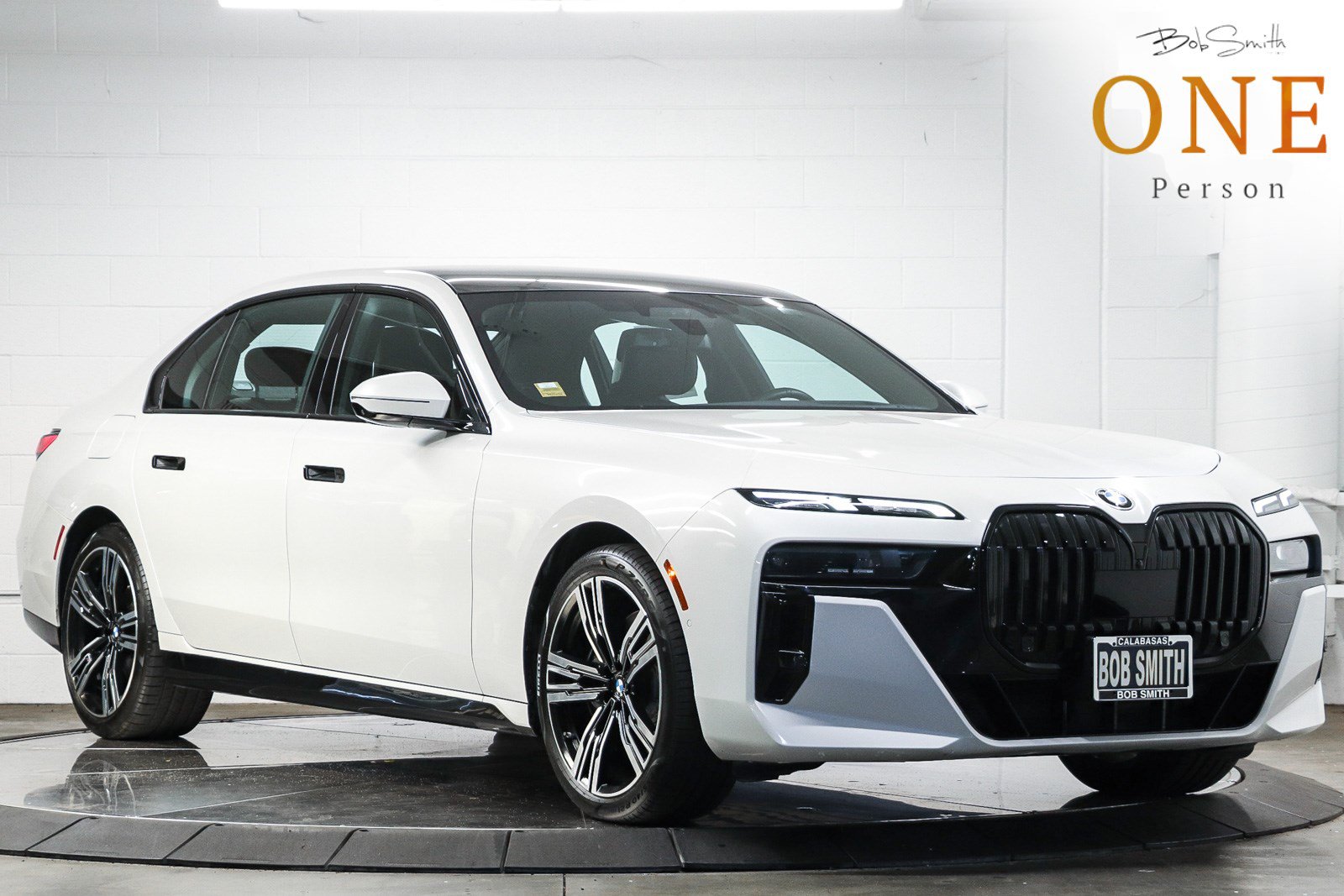 Certified 2023 BMW 740i RWD image 1
