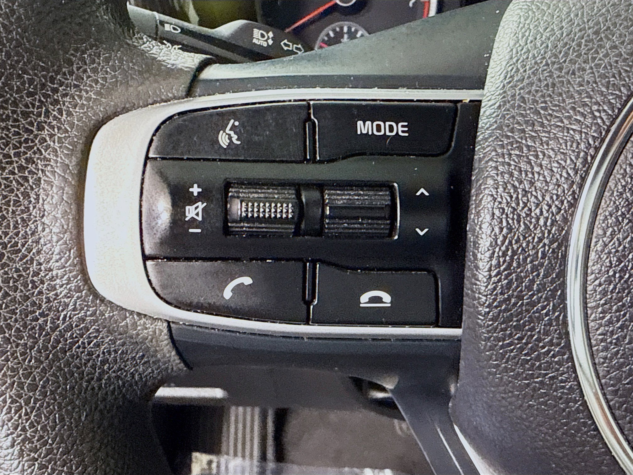 Used 2023 Kia K5 LXS image 14