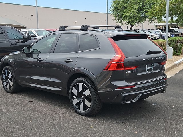 Used 2024 Volvo XC60 T8 Plus w/ Climate Package AWD/4WD image 9