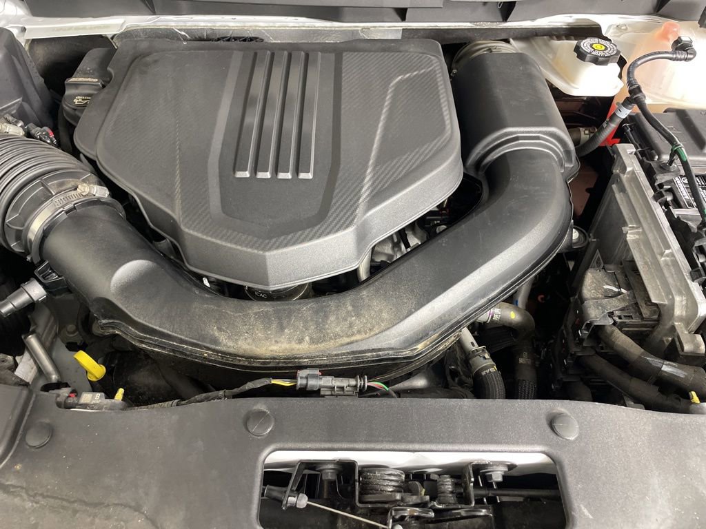 Used 2025 GMC Acadia Elevation image 39