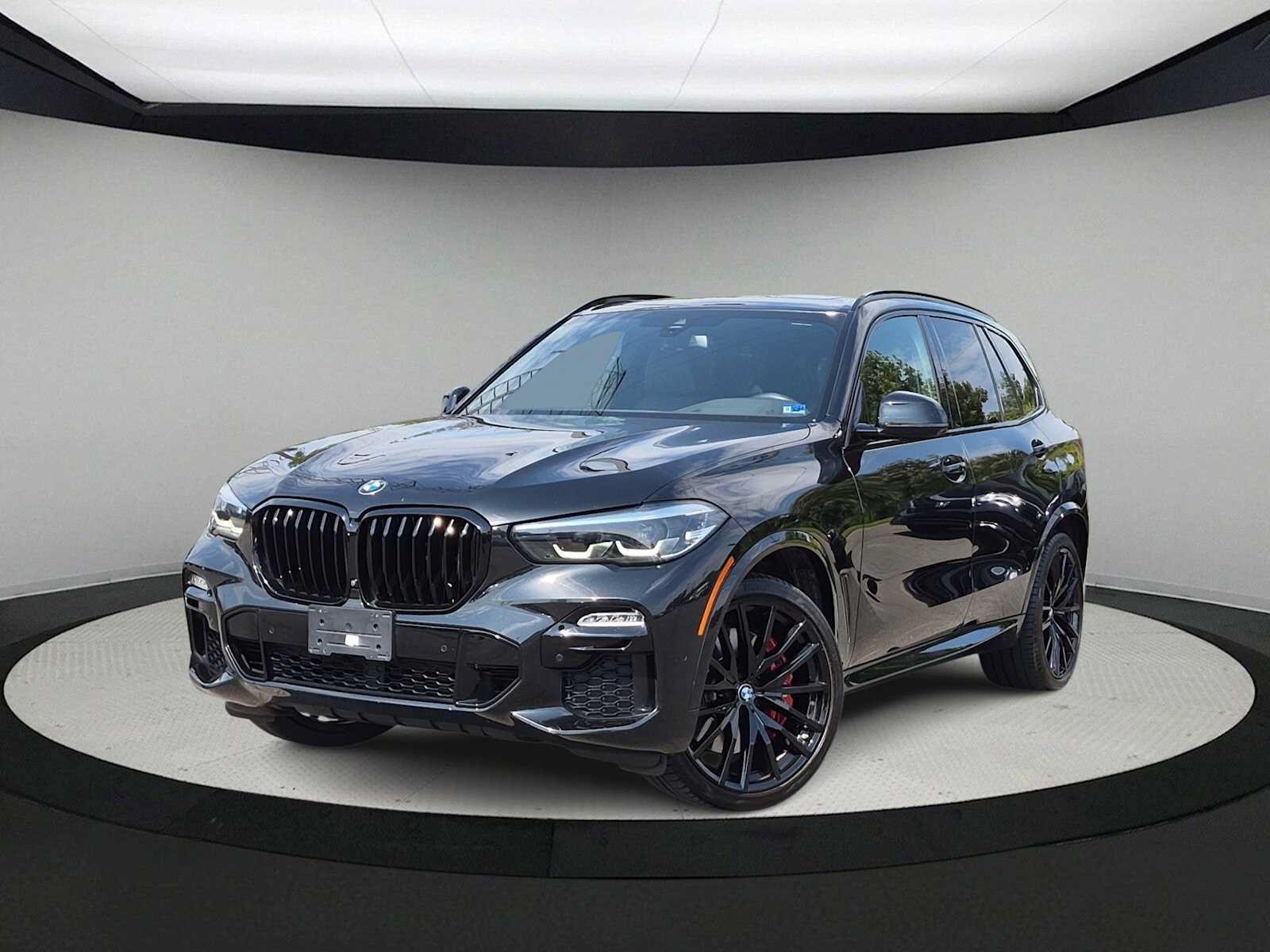 Used 2021 BMW X5 M50i w/ Premium Package AWD/4WD image 1