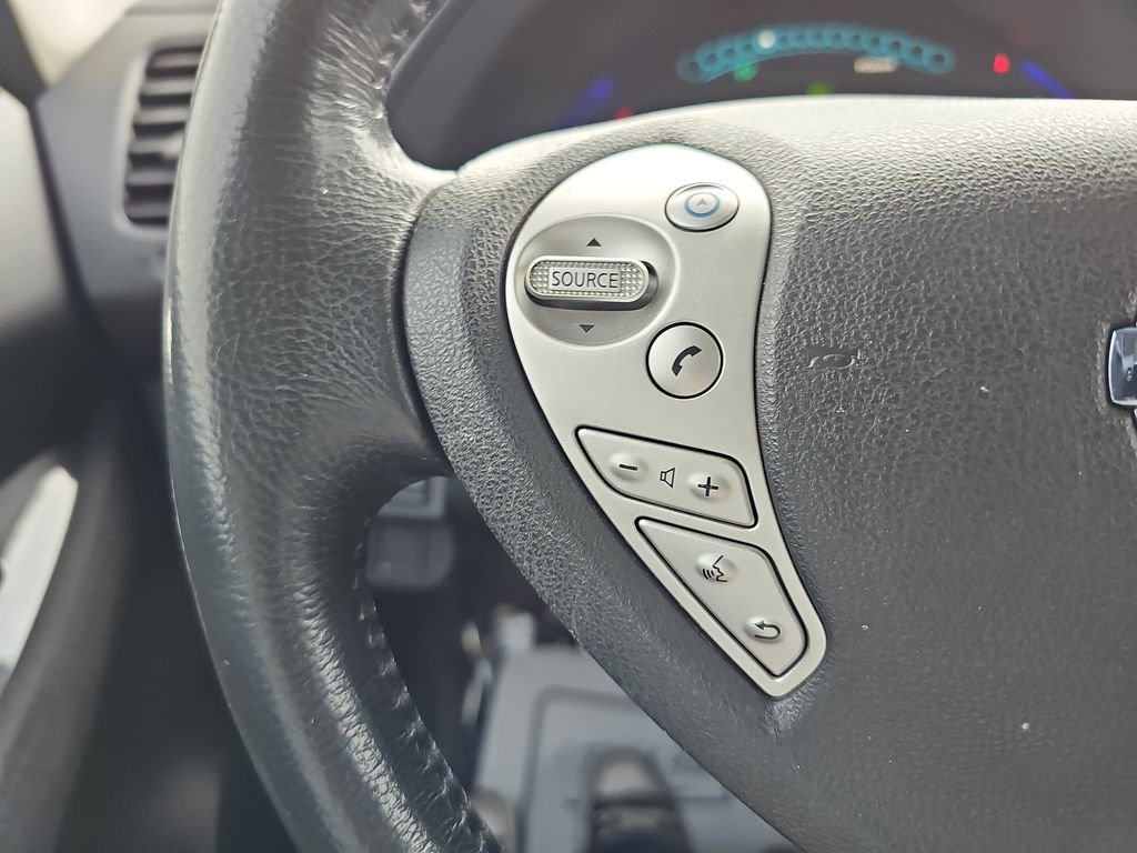 Used 2014 Nissan Leaf SV w/ LED & Quick Charge Package image 19