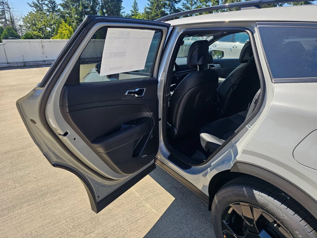 New 2026 Kia Sportage X-Line w/ X-Line Technology Package AWD/4WD image 22