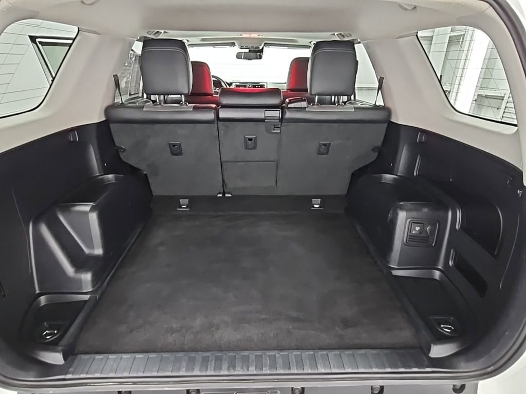 Used 2020 Toyota 4Runner SR5 image 34