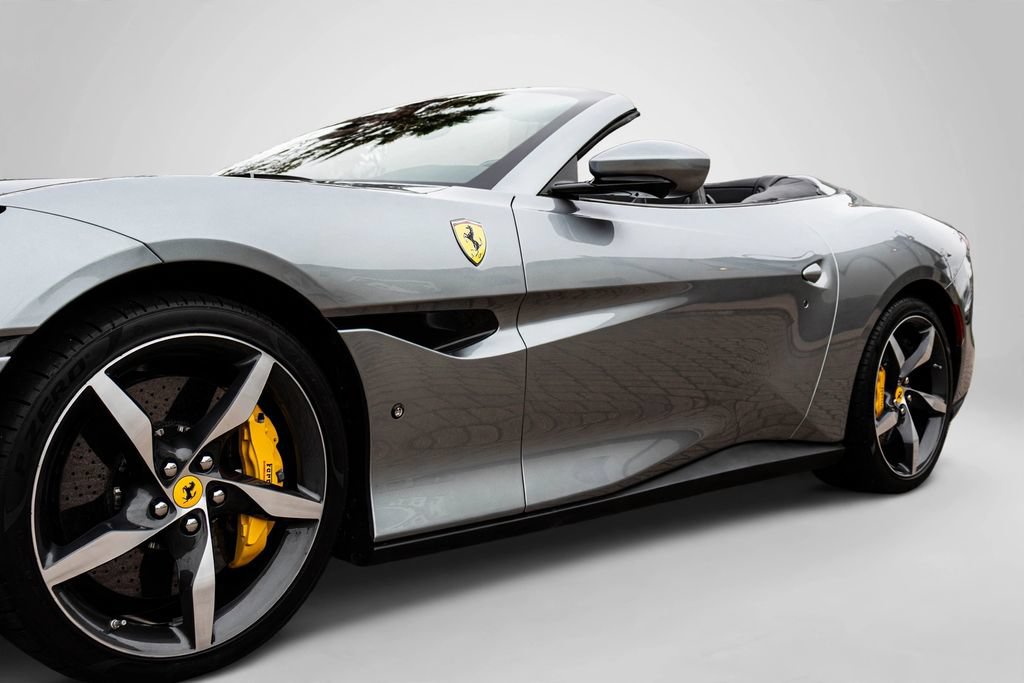 Certified 2022 Ferrari Portofino M RWD image 31