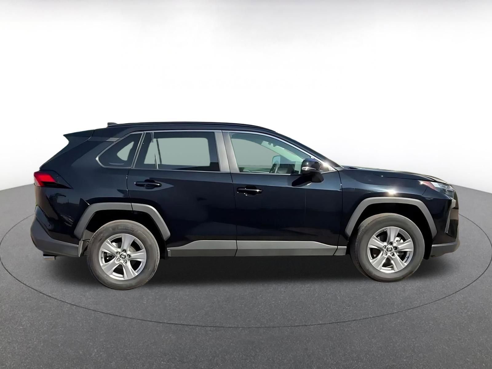 Used 2025 Toyota RAV4 XLE w/ Convenience Package AWD/4WD image 15
