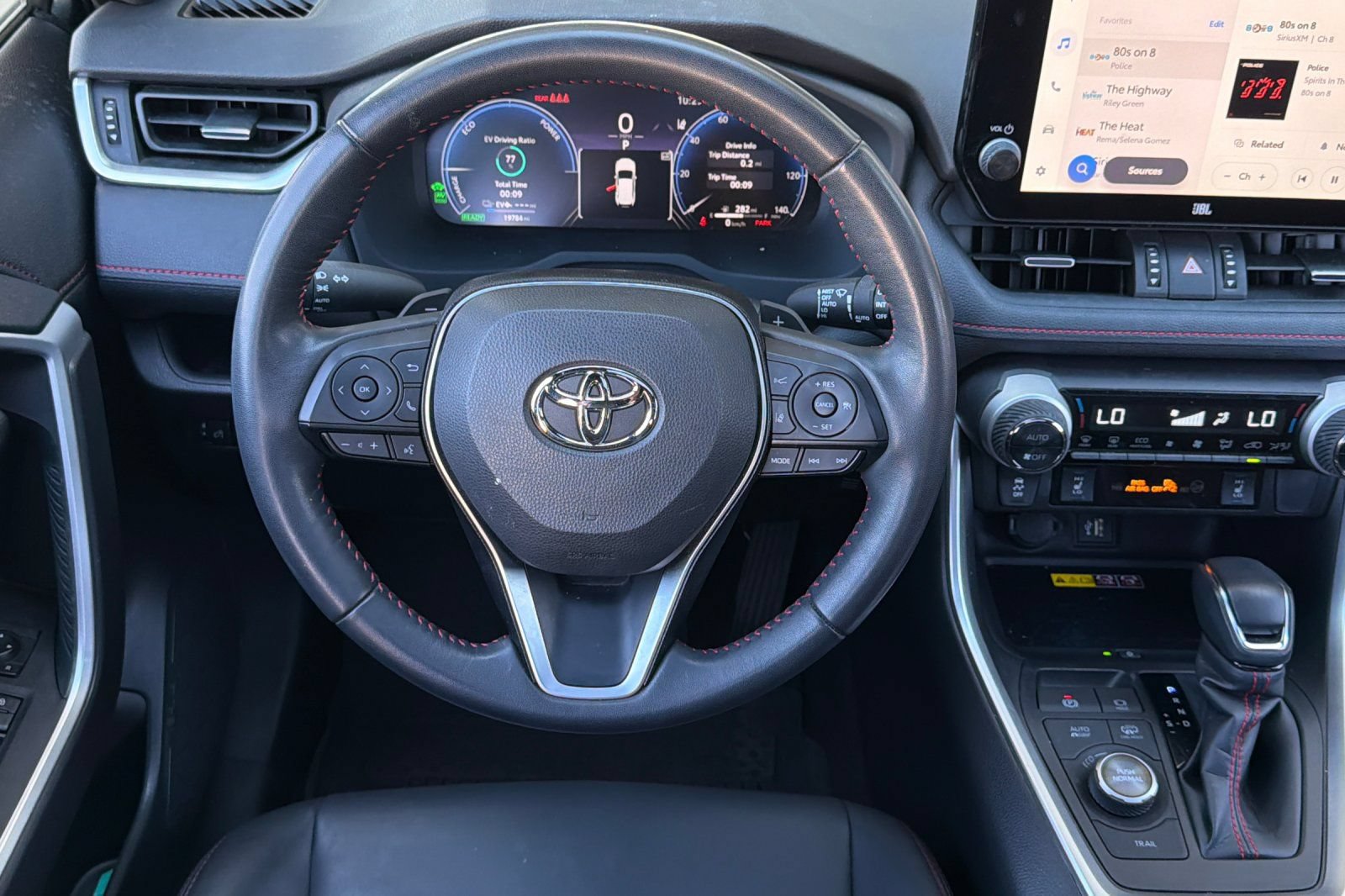 Used 2024 Toyota RAV4 XSE w/ Weather Package AWD/4WD image 16