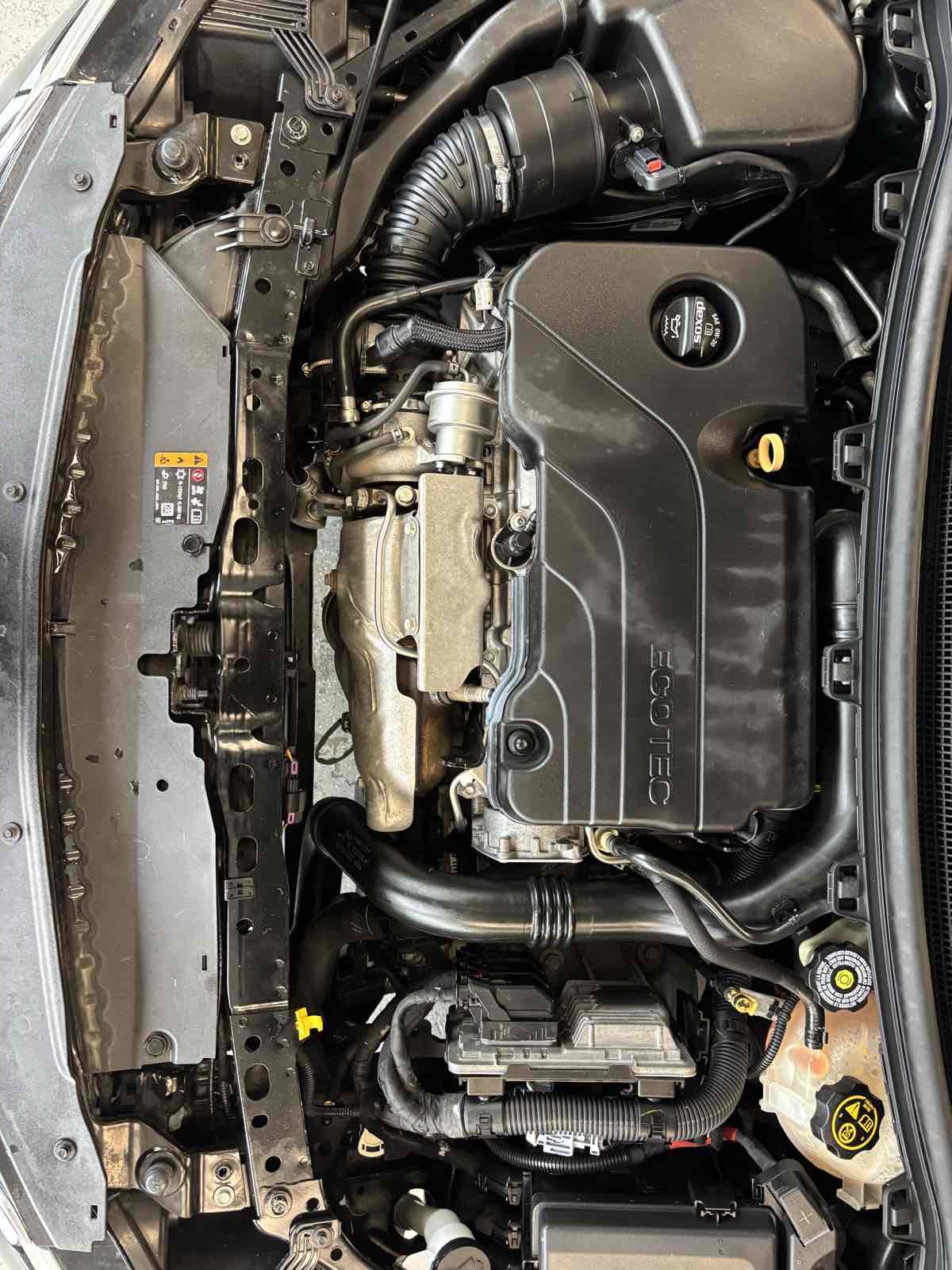 Used 2018 Chevrolet Cruze LS FWD image 26