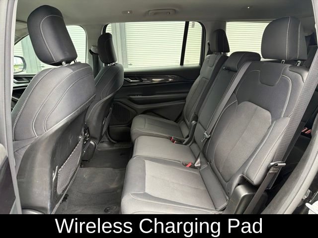 Used 2023 Jeep Grand Cherokee L Laredo w/ Luxury Tech Group I AWD/4WD image 19