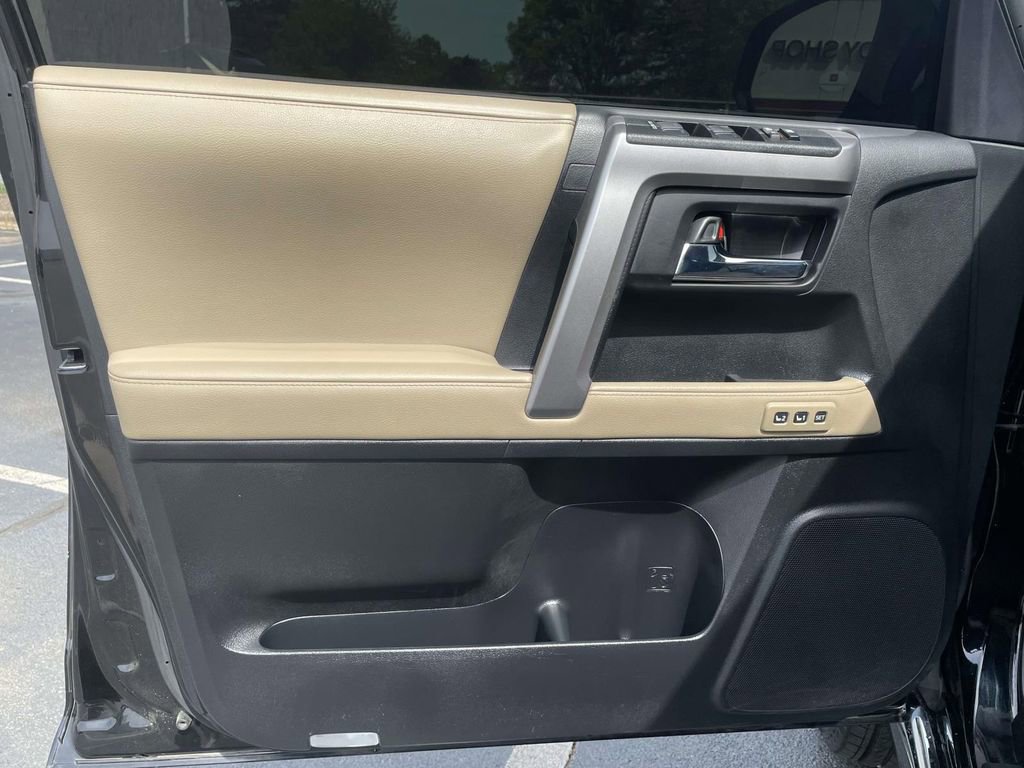 Used 2024 Toyota 4Runner Limited image 24