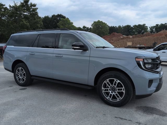 New 2026 Ford Expedition Max Active RWD image 2