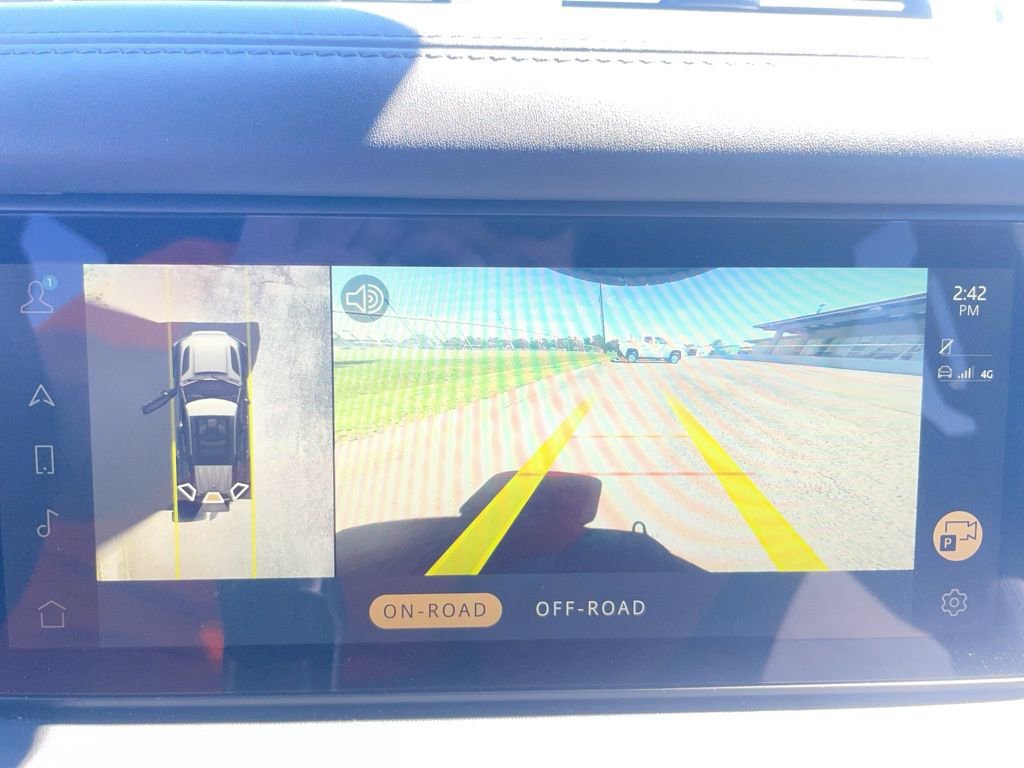 Used 2023 Land Rover Defender 110 S image 26