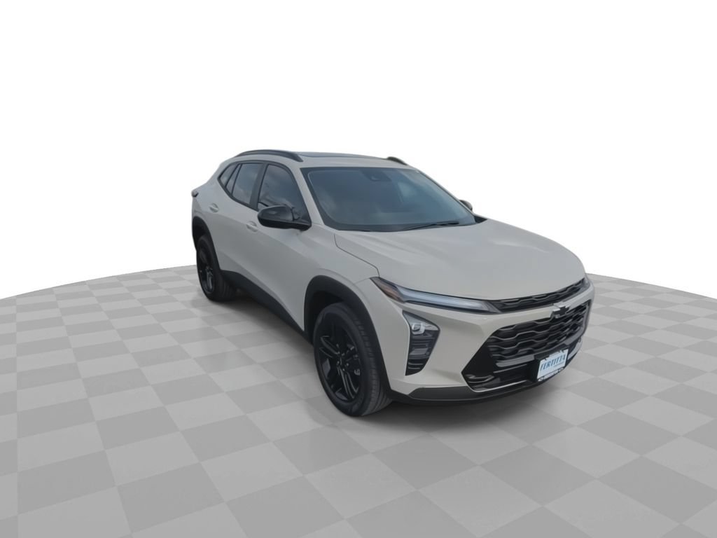 New 2026 Chevrolet Trax ACTIV w/ Sunroof Package FWD image 2