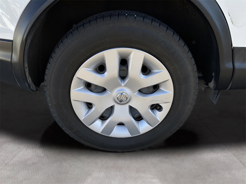 Used 2018 Nissan Rogue Sport S image 18