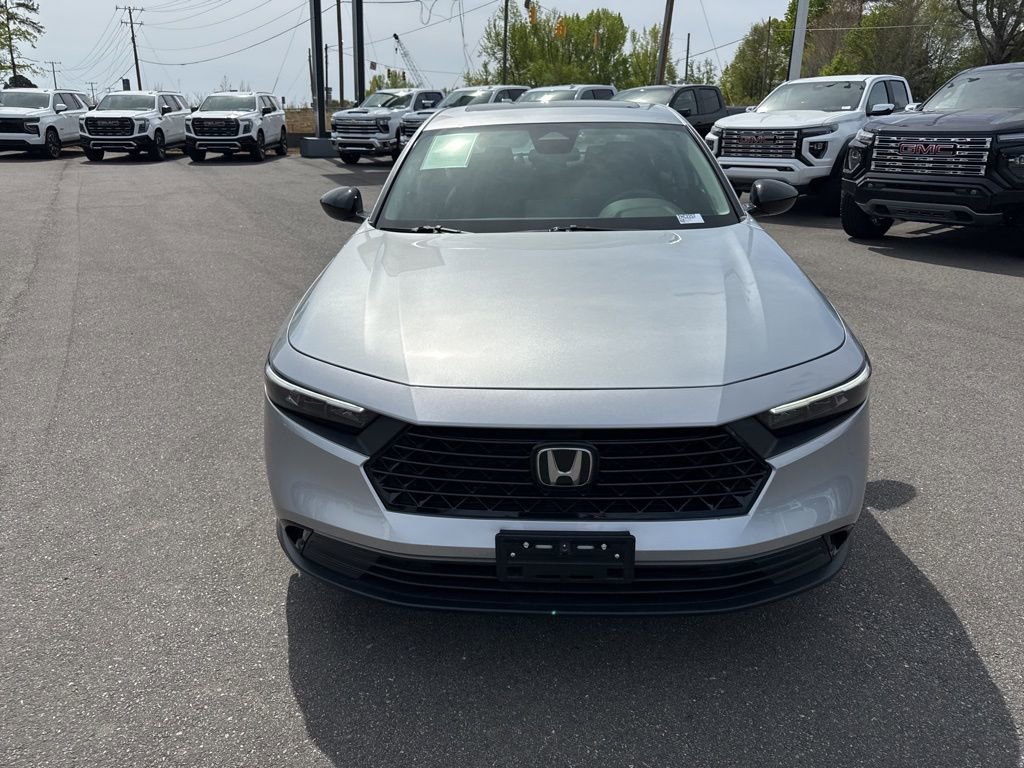 Used 2025 Honda Accord SE image 8