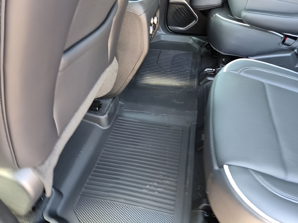 New 2026 Buick Enclave Avenir w/ Super Cruise Package FWD image 37