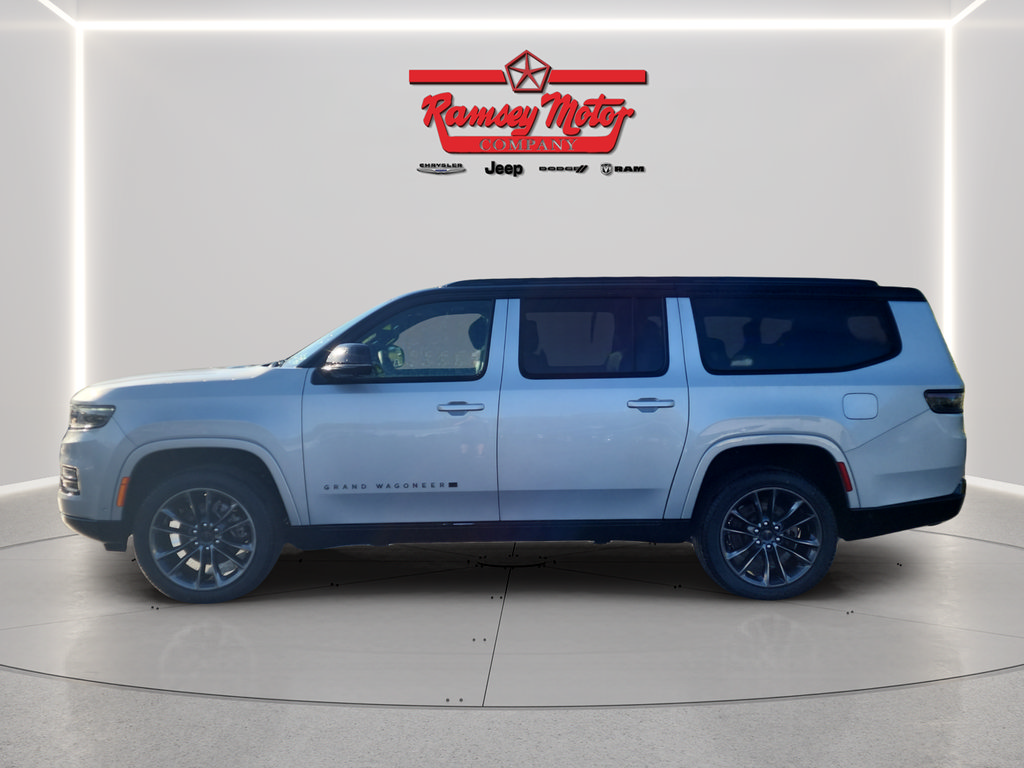 Used 2025 Jeep Grand Wagoneer L Series II Obsidian w/ Quick Order Packagew 28T AWD/4WD image 2