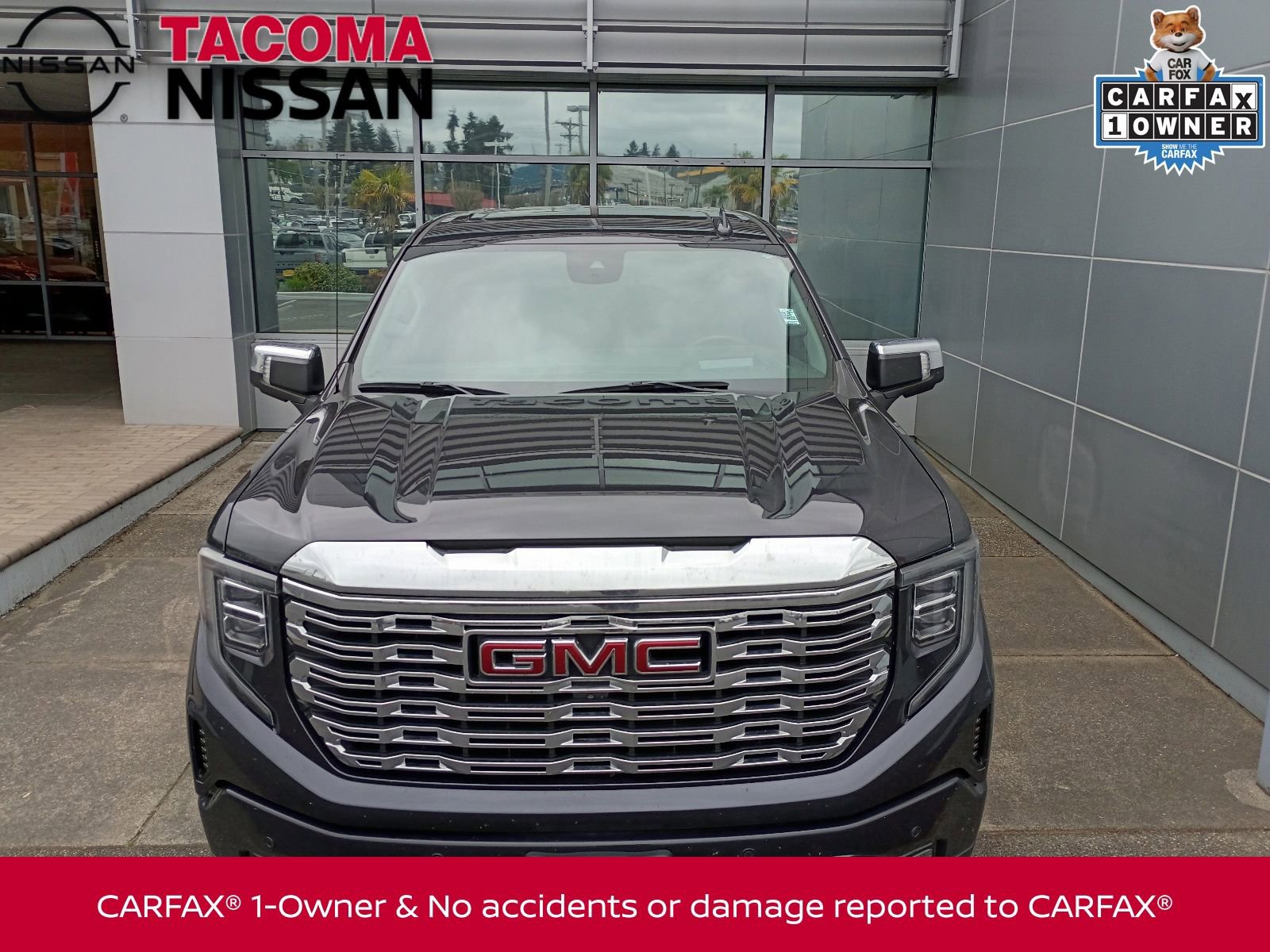 Used 2022 GMC Sierra 1500 Denali w/ Denali Reserve Package AWD/4WD image 2