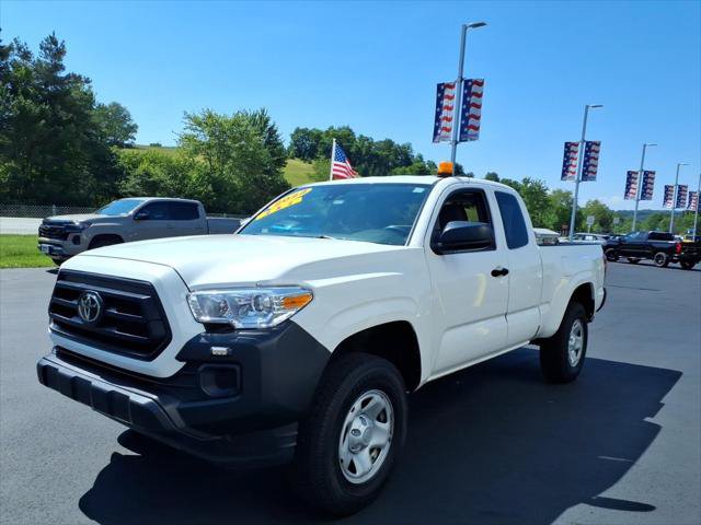 Used 2022 Toyota Tacoma SR AWD/4WD image 4
