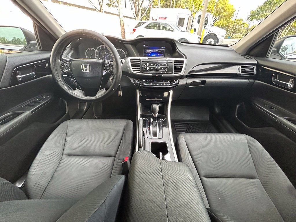 Used 2016 Honda Accord LX image 10
