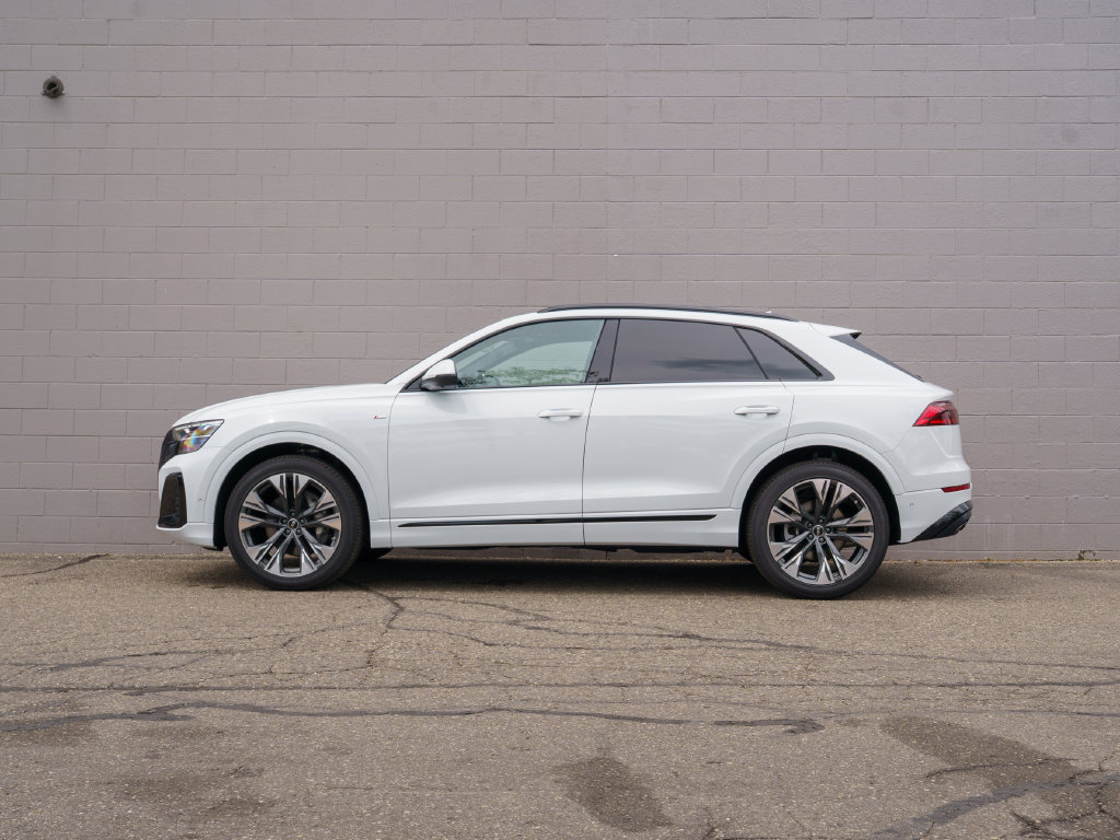 New 2026 Audi Q8 Premium Plus AWD/4WD image 3