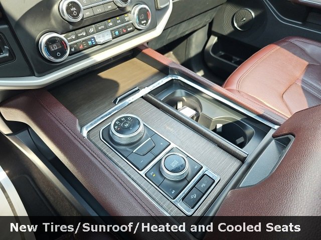 Used 2023 Ford Expedition Max Limited image 21