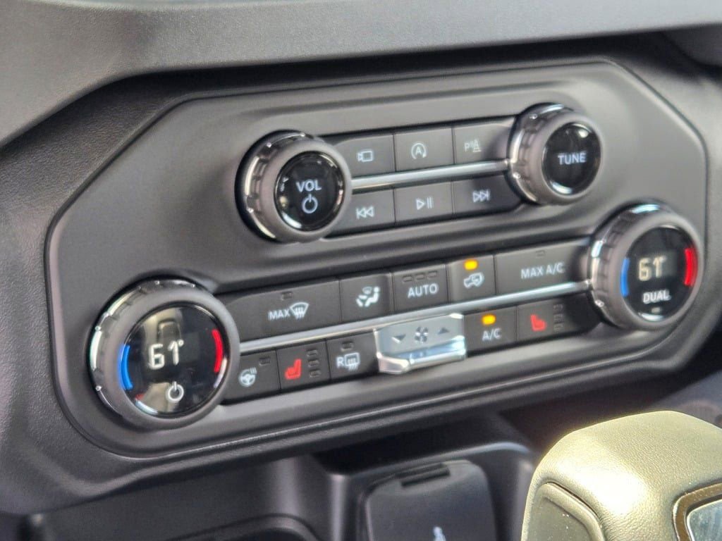 New 2026 Ford Bronco Raptor AWD/4WD image 26
