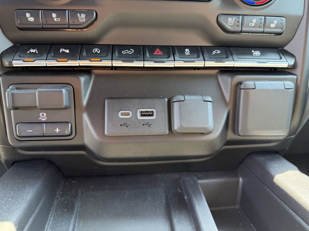 Used 2021 Chevrolet Silverado 1500 LTZ w/ Technology Package image 33