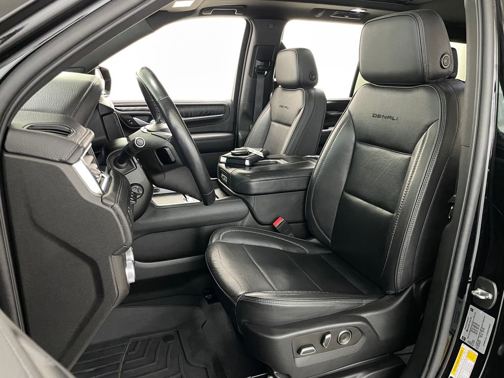 Certified 2022 GMC Yukon Denali w/ Denali Premium Package image 32
