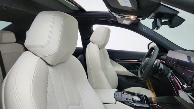 Used 2026 BMW 540i xDrive image 22