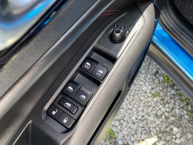 Used 2017 Chrysler Pacifica Touring-L FWD image 26