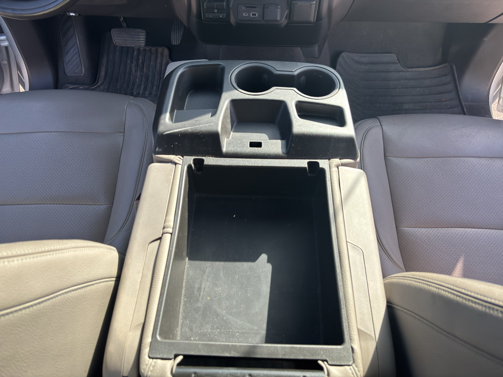 Used 2020 Chevrolet Silverado 2500 LT w/ Texas Edition AWD/4WD image 19
