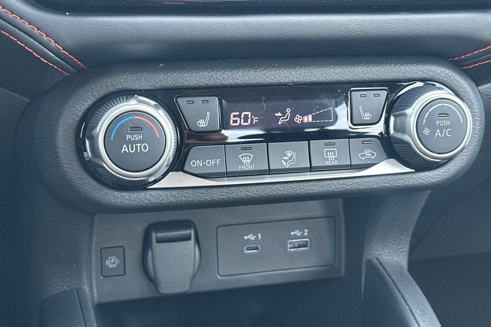 Used 2025 Nissan Versa SR w/ Trunk Package image 22