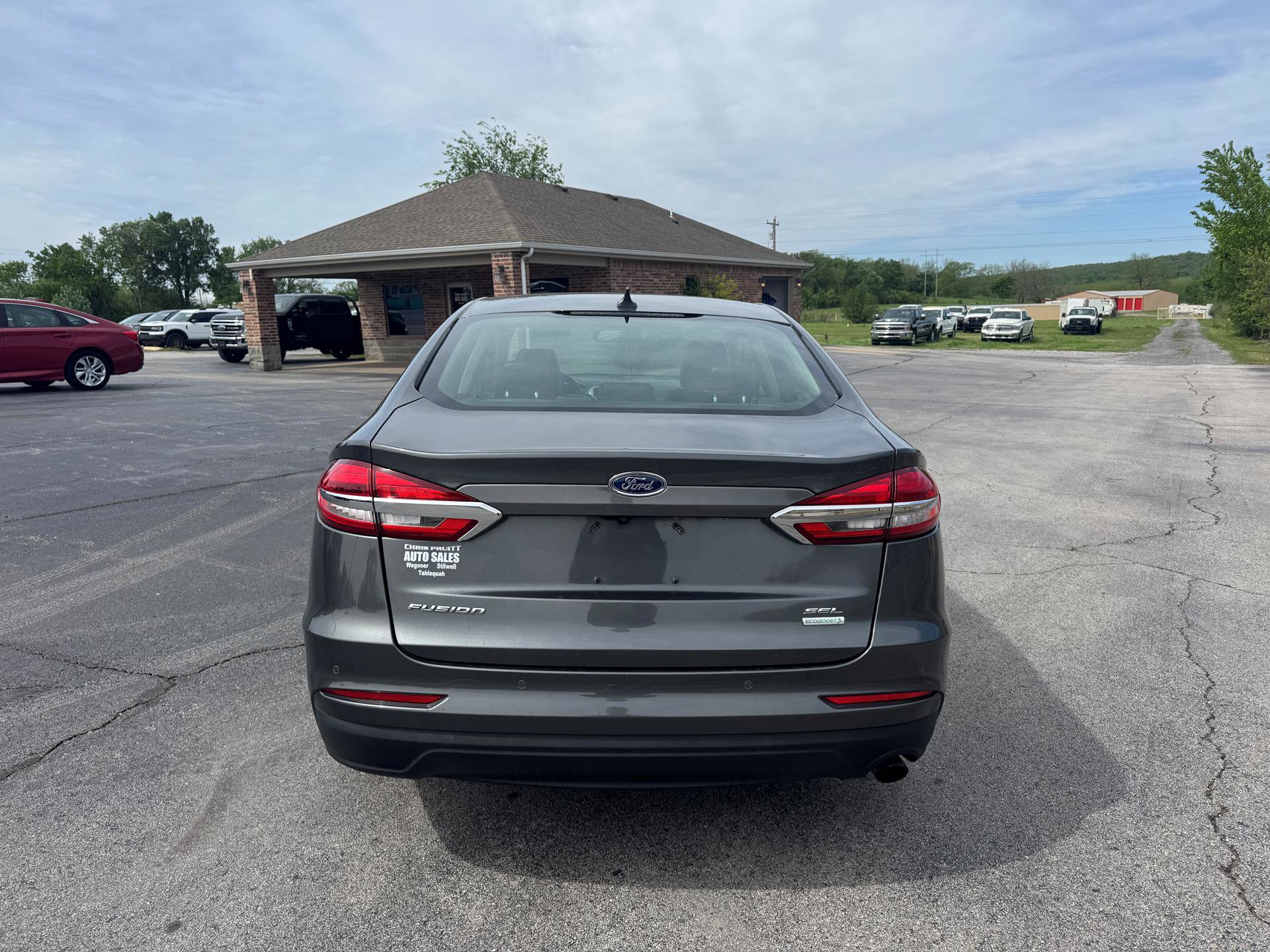 Used 2020 Ford Fusion SEL FWD image 5