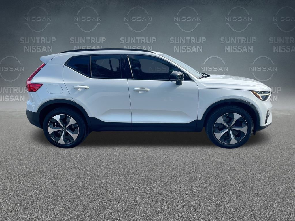Used 2023 Volvo XC40 B5 Plus w/ Protection Package Premier image 57