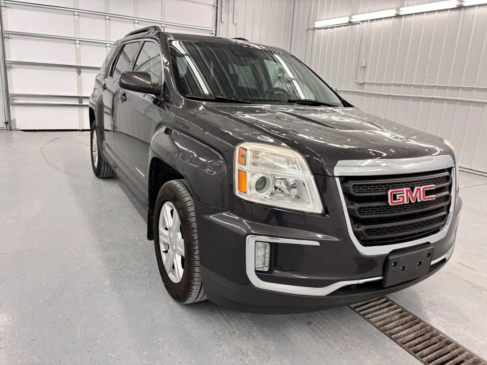 Used 2016 GMC Terrain SLE w/ Driver Alert Package I FWD image 18