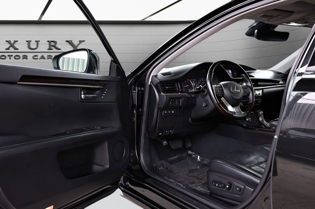 Used 2016 Lexus ES 350 image 37