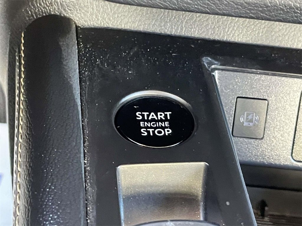 Certified 2025 Nissan Kicks SV image 26