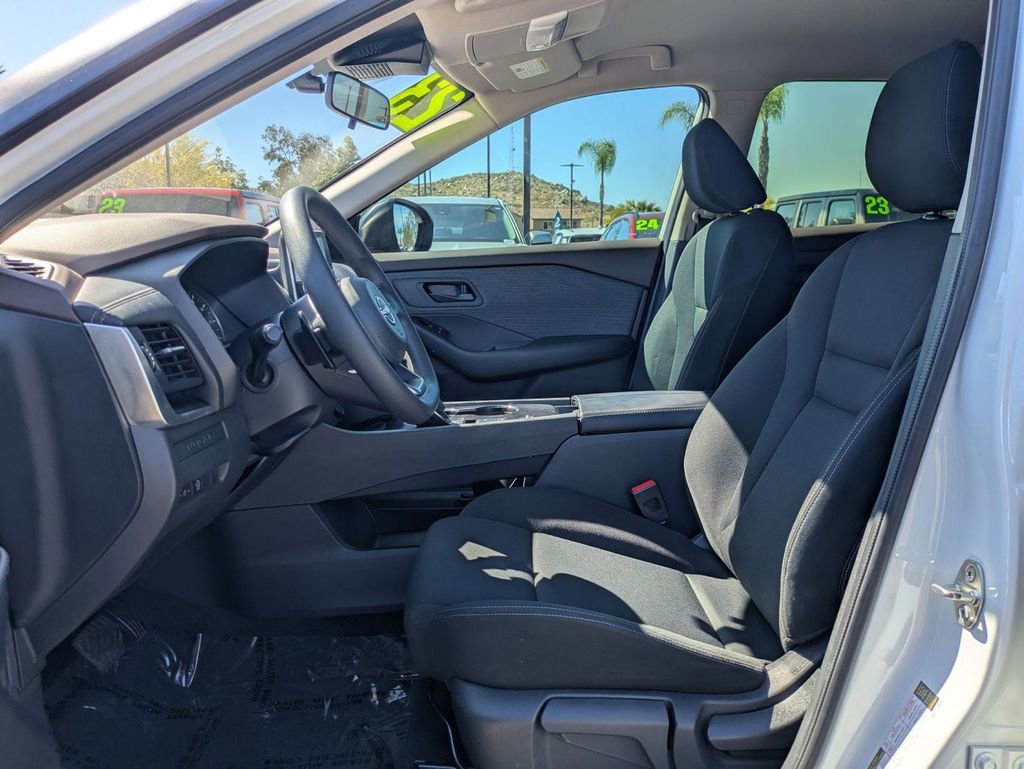 Used 2023 Nissan Rogue S FWD image 14