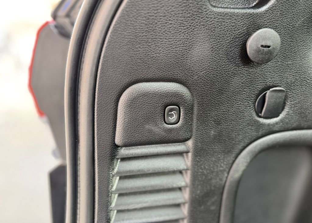 Used 2022 Jeep Grand Cherokee Limited w/ Tech Group image 28