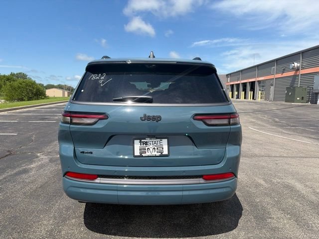 New 2026 Jeep Grand Cherokee L Limited AWD/4WD image 4