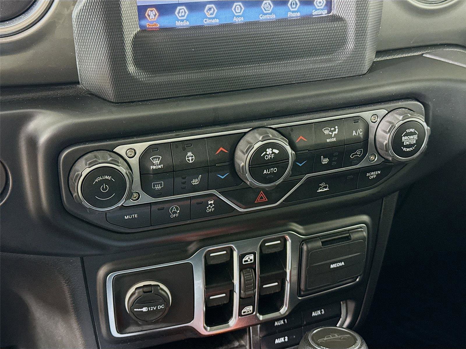 Used 2021 Jeep Gladiator Overland w/ LED Lighting Group image 9